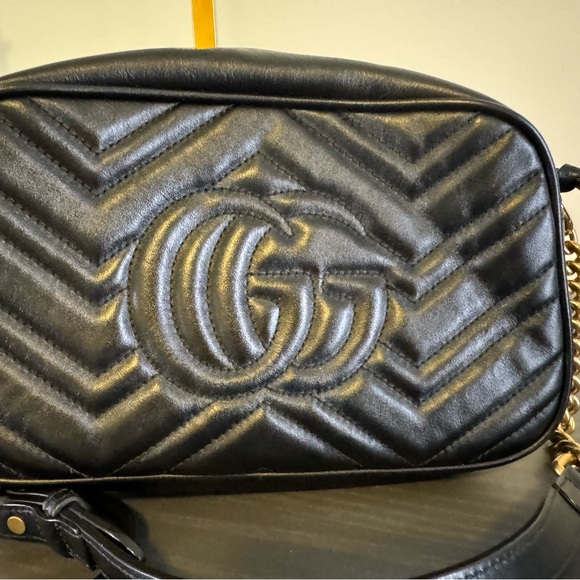 Authentic Small Gucci Marmont Shoulder Bag - Picture 6 of 8